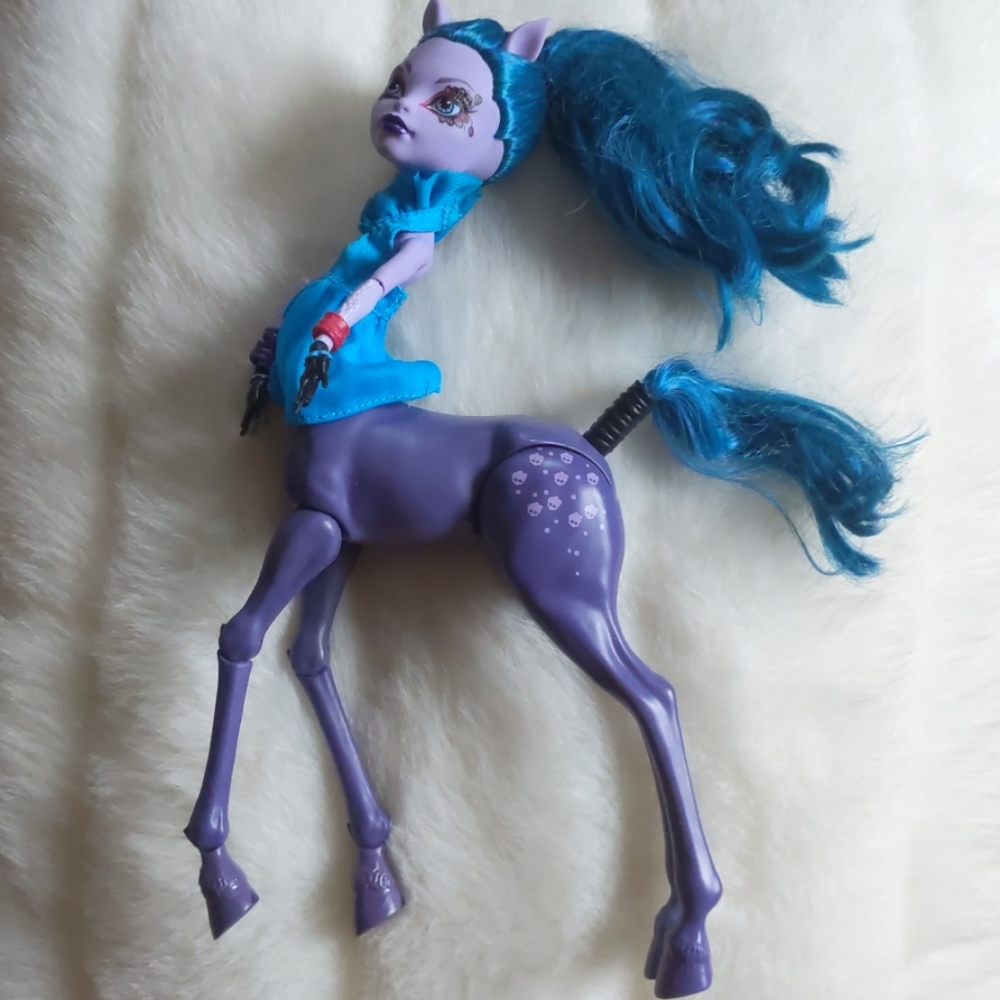 💕💕🫦Monster High Doll